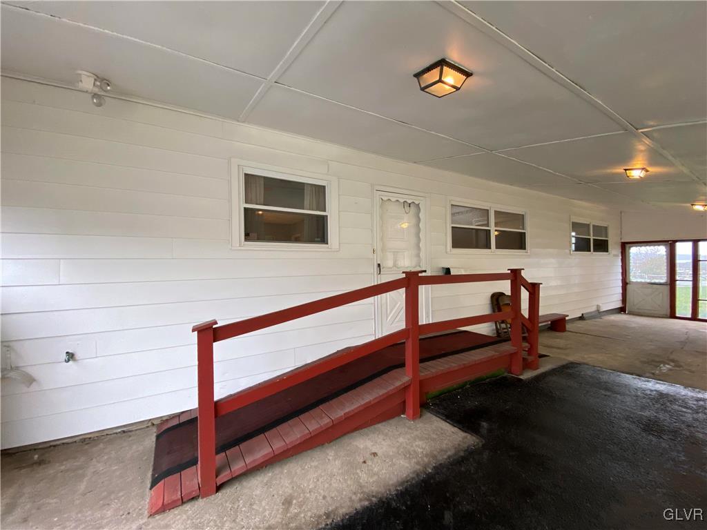 1516 Fairmount Street Bethlehem, PA 18017 - Photo 25 of 38