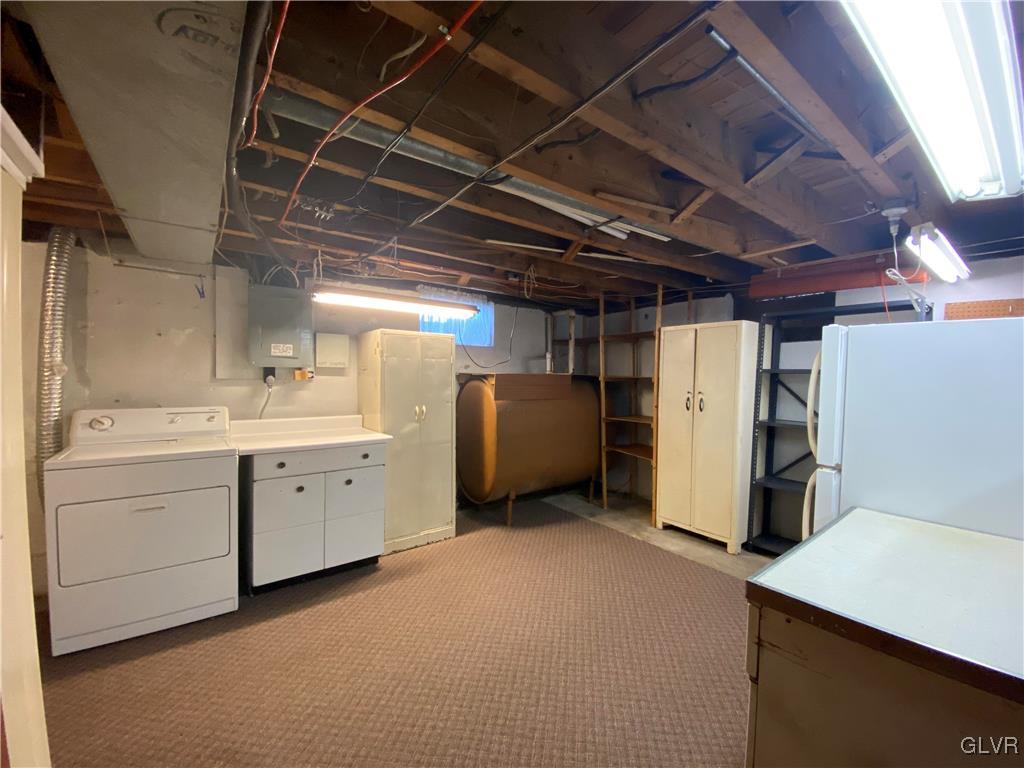 1516 Fairmount Street Bethlehem, PA 18017 - Photo 29 of 38 a utility room with dryer and washer