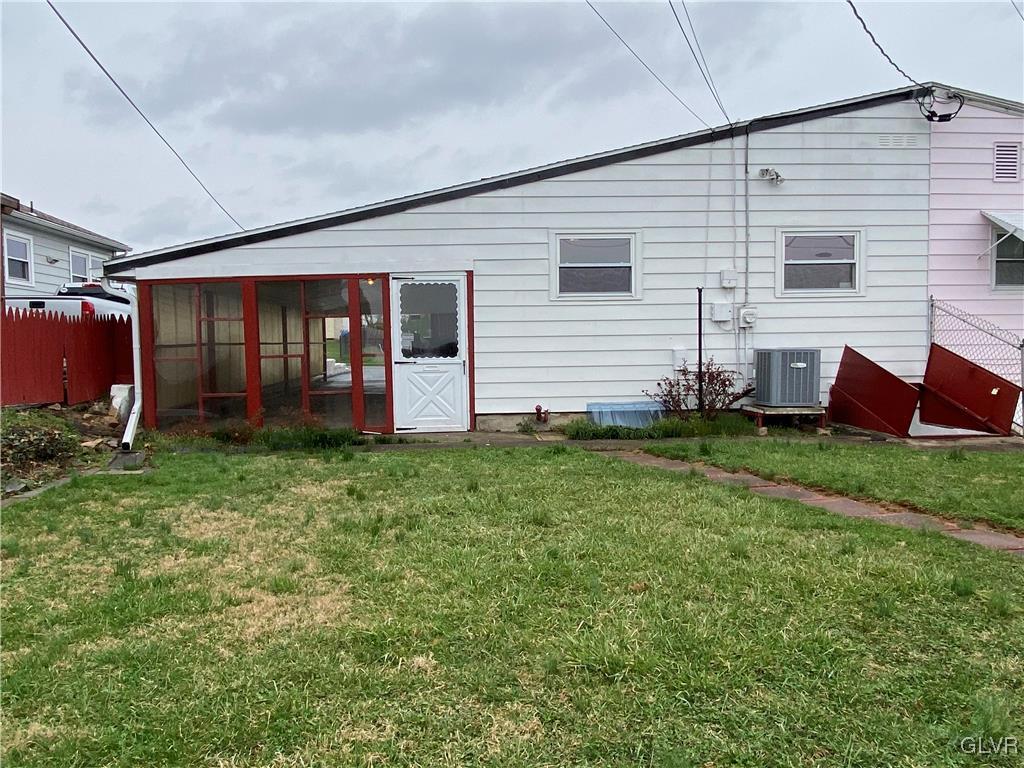 1516 Fairmount Street Bethlehem, PA 18017 - Photo 10 of 38 a view of a backyard with potted plants and large tree