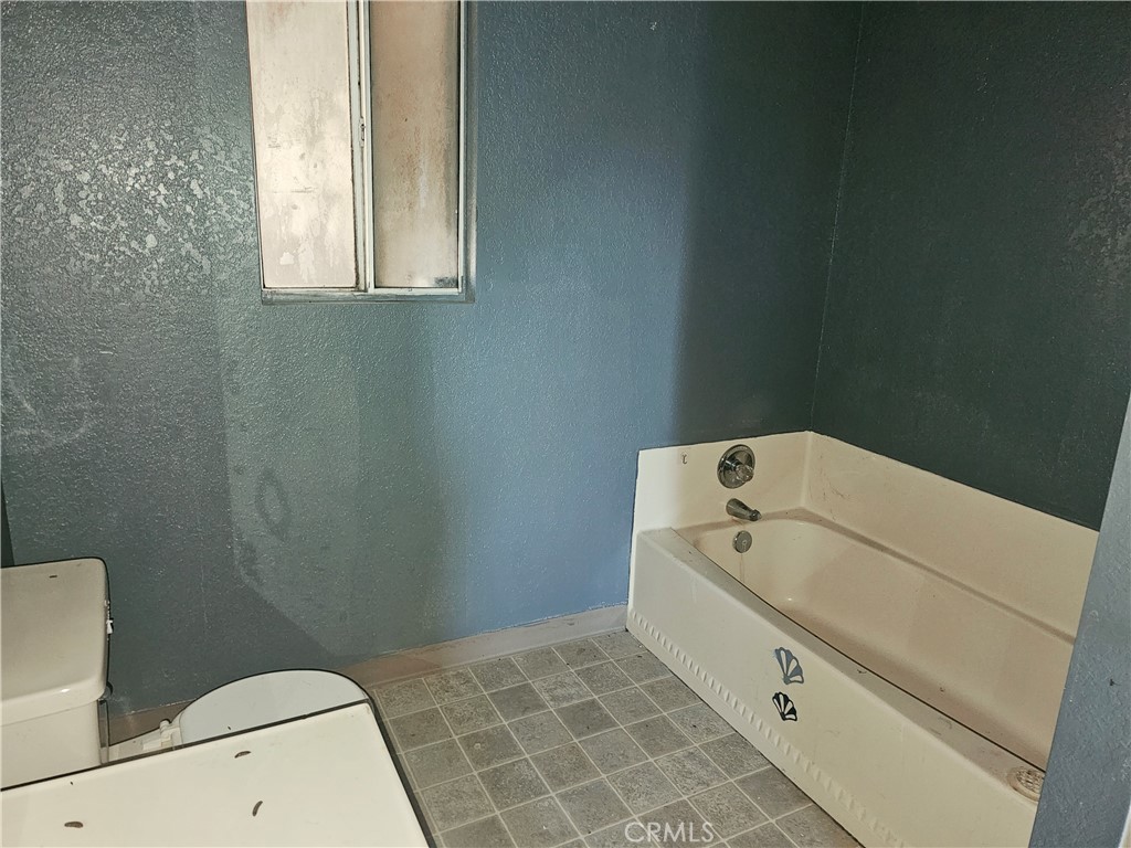30423 Desert View Road Lucerne Valley, CA 92356 - Photo 14 of 19 Ensuite bathroom view 1