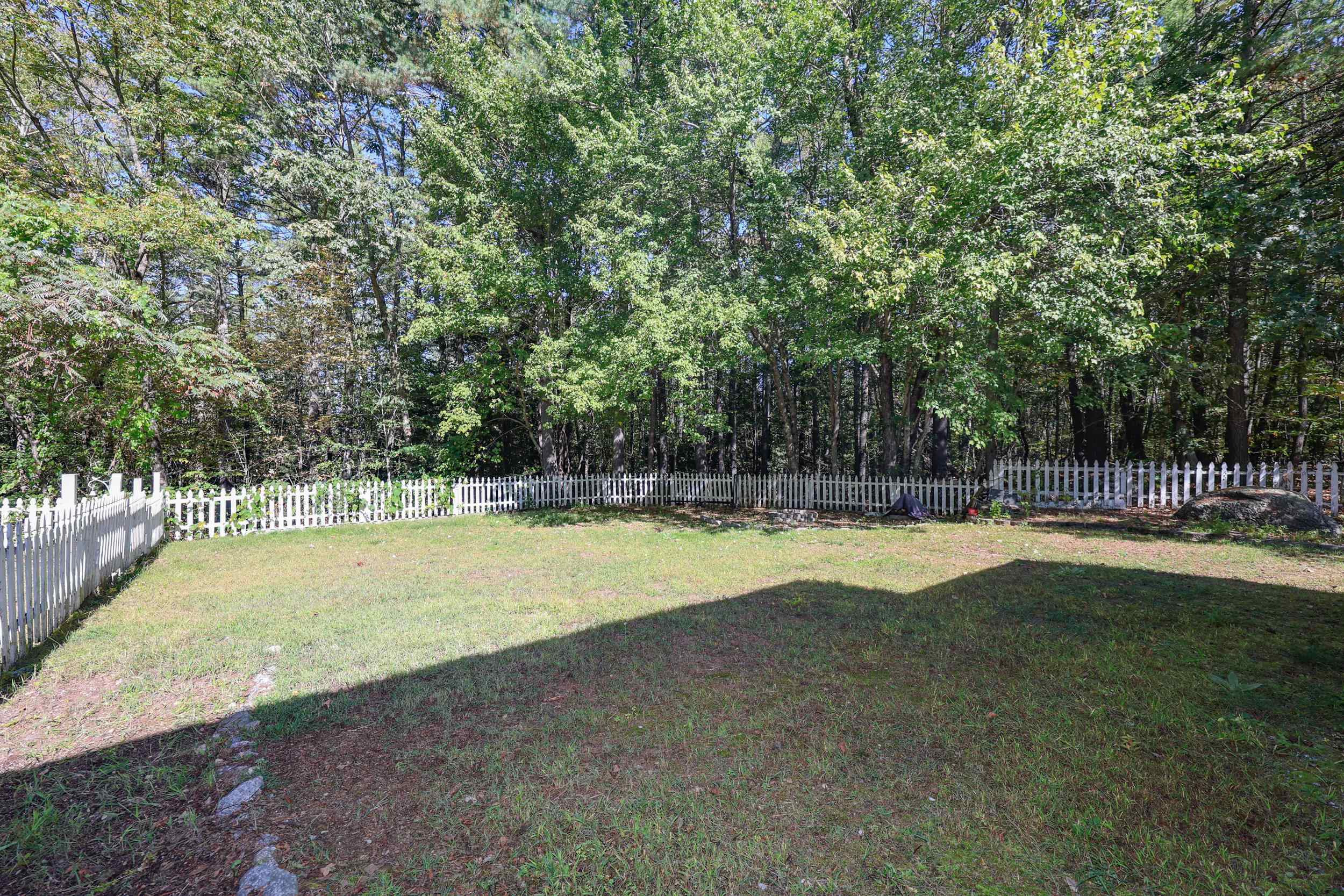 13 Styles Road New Boston, NH 03070 - Photo 4 of 43