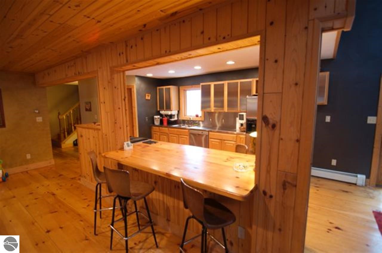 10483 Craig Road Traverse City, MI 49686 - Photo 28 of 53 1786896-27.JPG