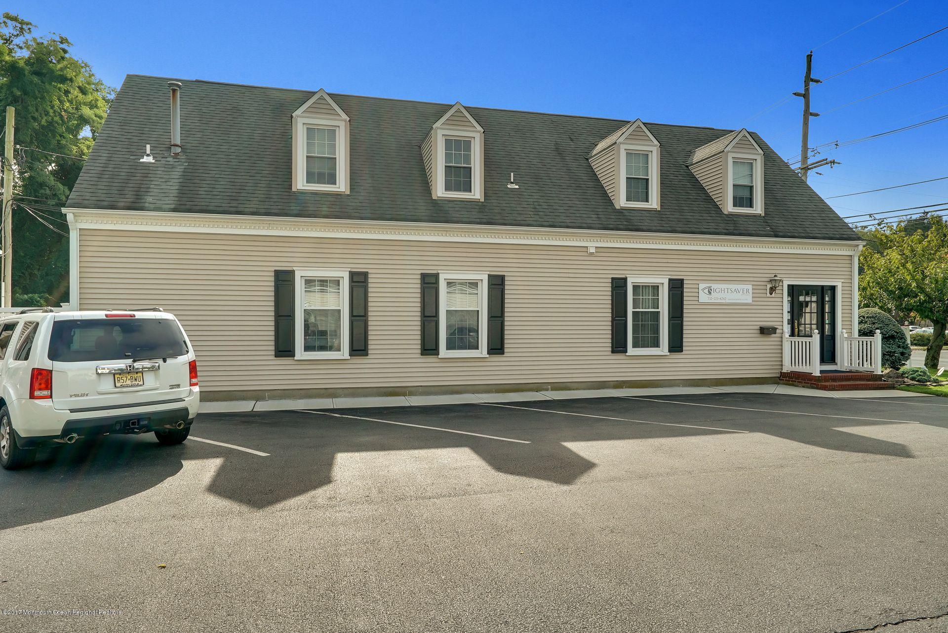 Union Avenue, Unit B Brielle, NJ 08730 - Photo 3 of 28 a front view of a house with parking space