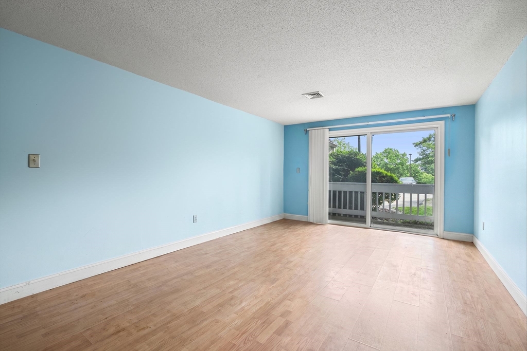15 Bower Road, Unit E1 Quincy, MA 02169 - Photo 3 of 34
