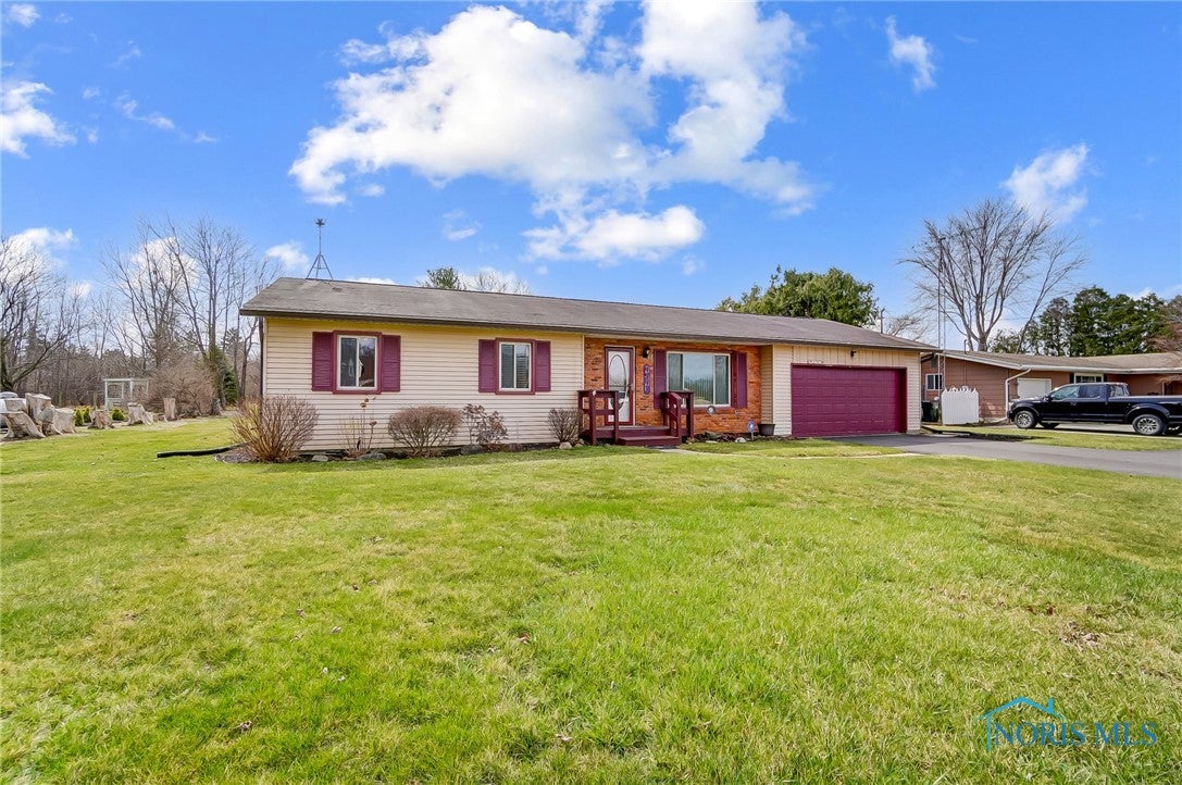 4943 Alexander Road Pemberville, OH 43450 - Photo 2 of 46 Gallery Image 2