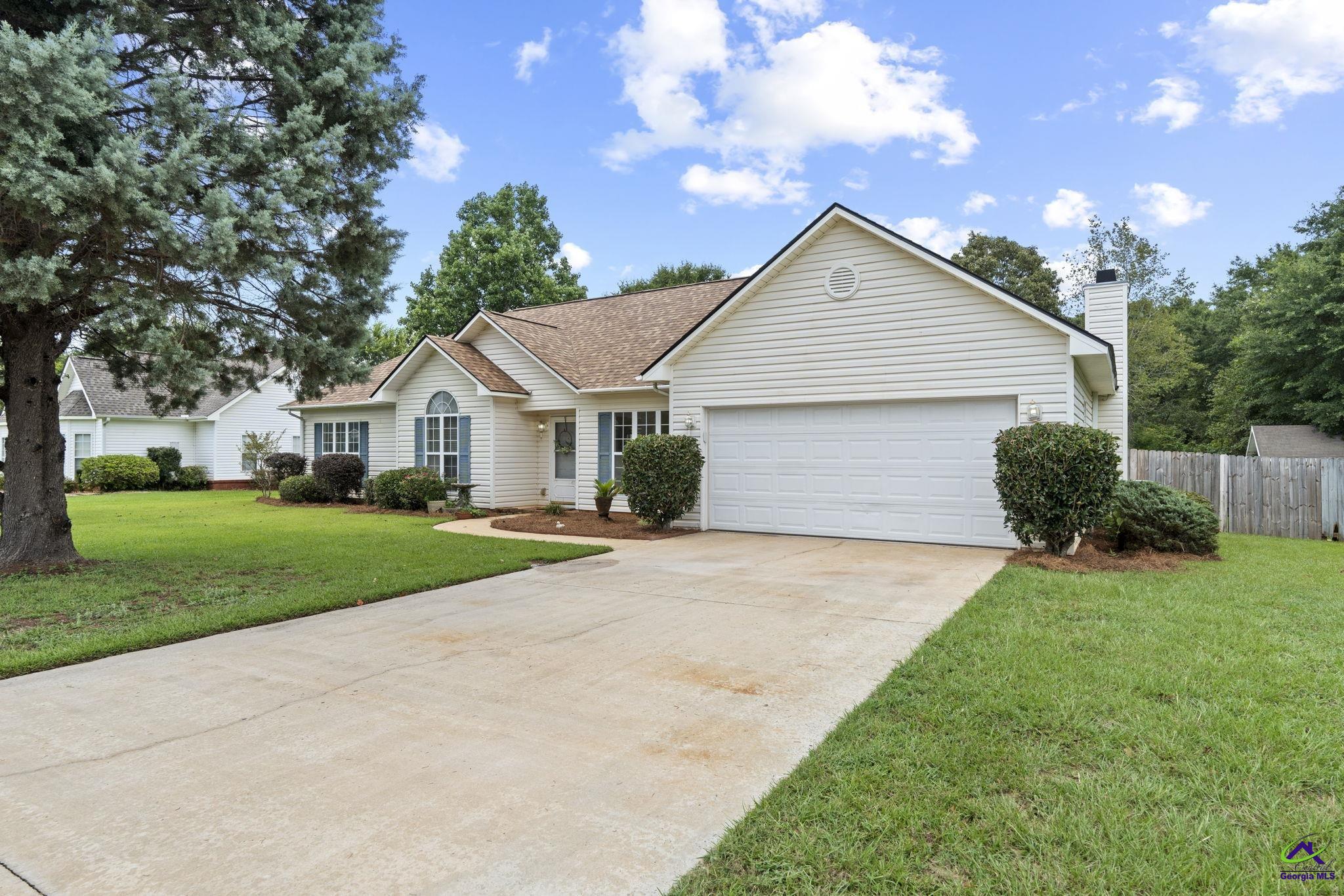 141 Spring Chase Circle Kathleen, GA 31047 - Photo 3 of 39