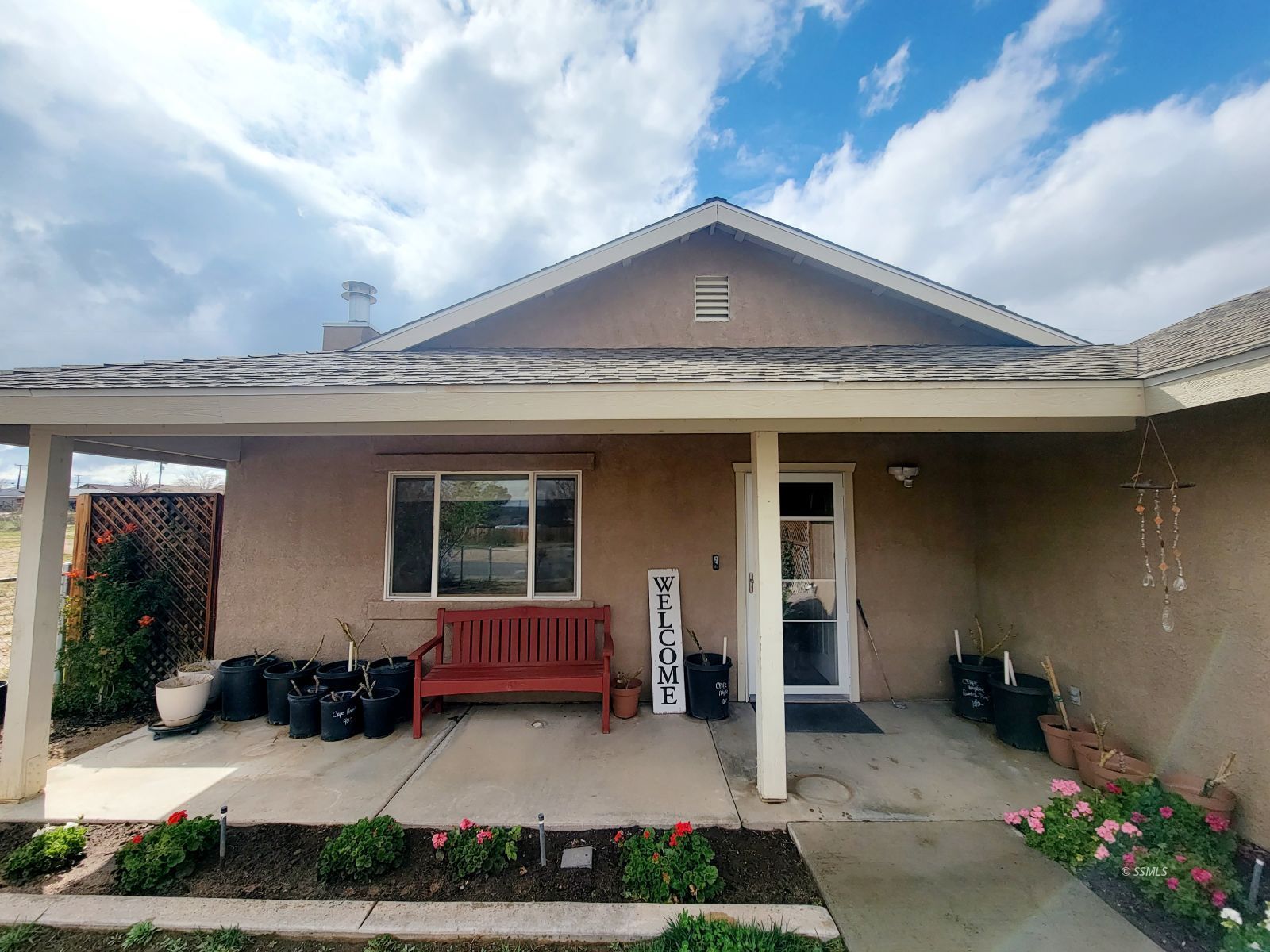 1533 South McCall Street Ridgecrest, CA 93555 - Photo 2 of 13 a house view with a outdoor space