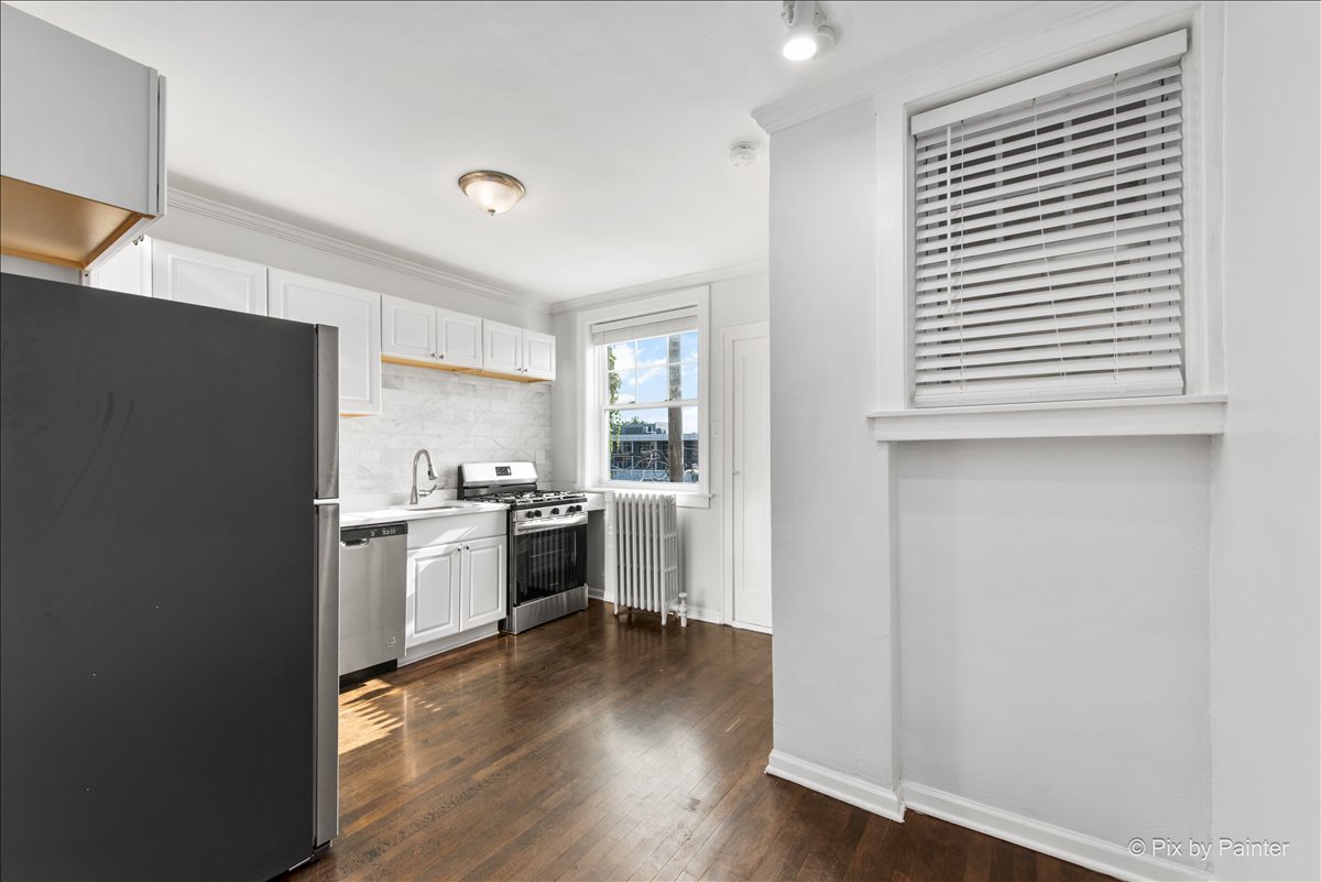 5428 North Campbell Avenue, Unit 3N Chicago, IL 60625 - Photo 3 of 14