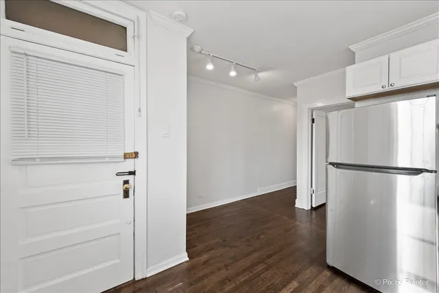 $1,950 | 5428 North Campbell Avenue, Unit 3N, Chicago, IL 60625