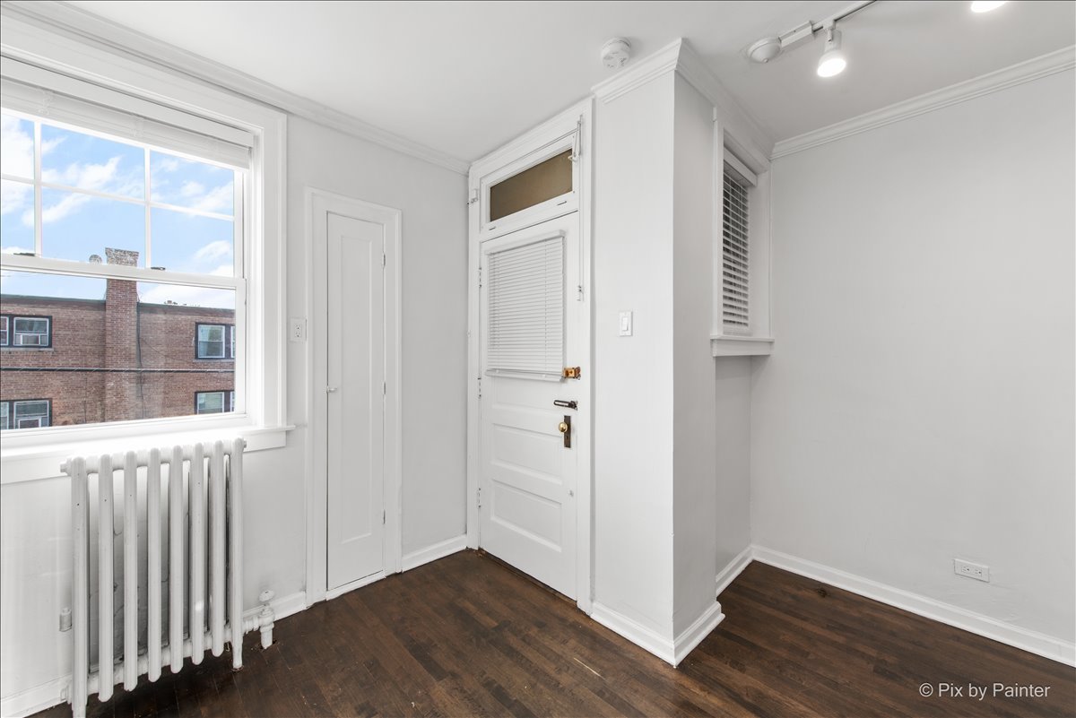 5428 North Campbell Avenue, Unit 3N Chicago, IL 60625 - Photo 5 of 14