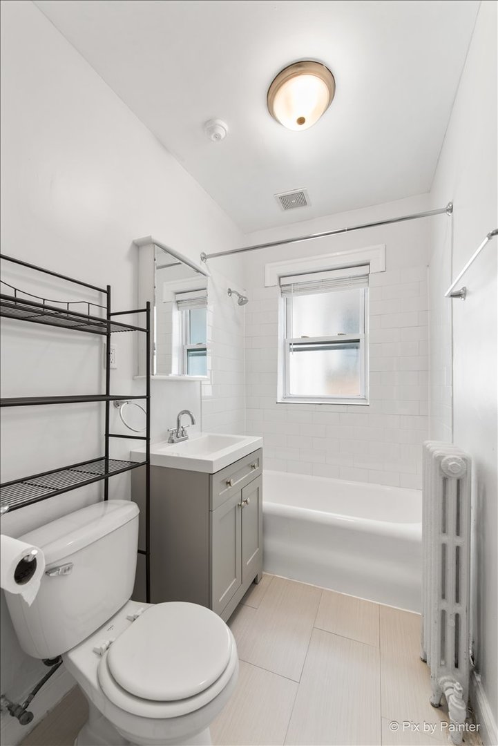 5428 North Campbell Avenue, Unit 3N Chicago, IL 60625 - Photo 10 of 14