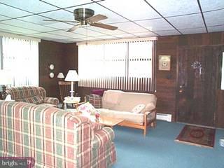 185 Deck Road Womelsdorf, PA 19567 - Photo 4 of 6 Gallery Image 4