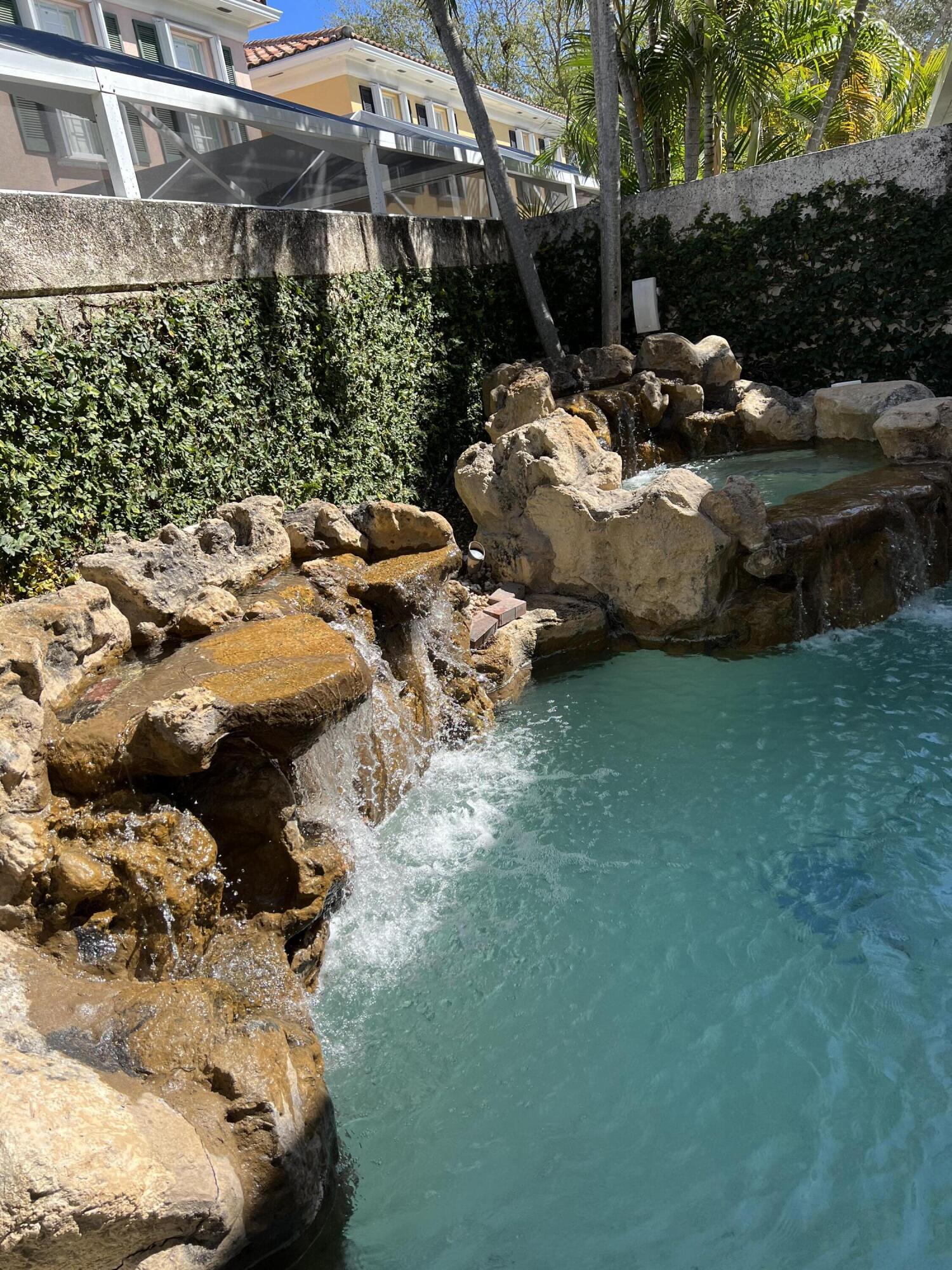 17 Oakleaf Court Tequesta, FL 33469 - Photo 16 of 81 PRIVATE POOL