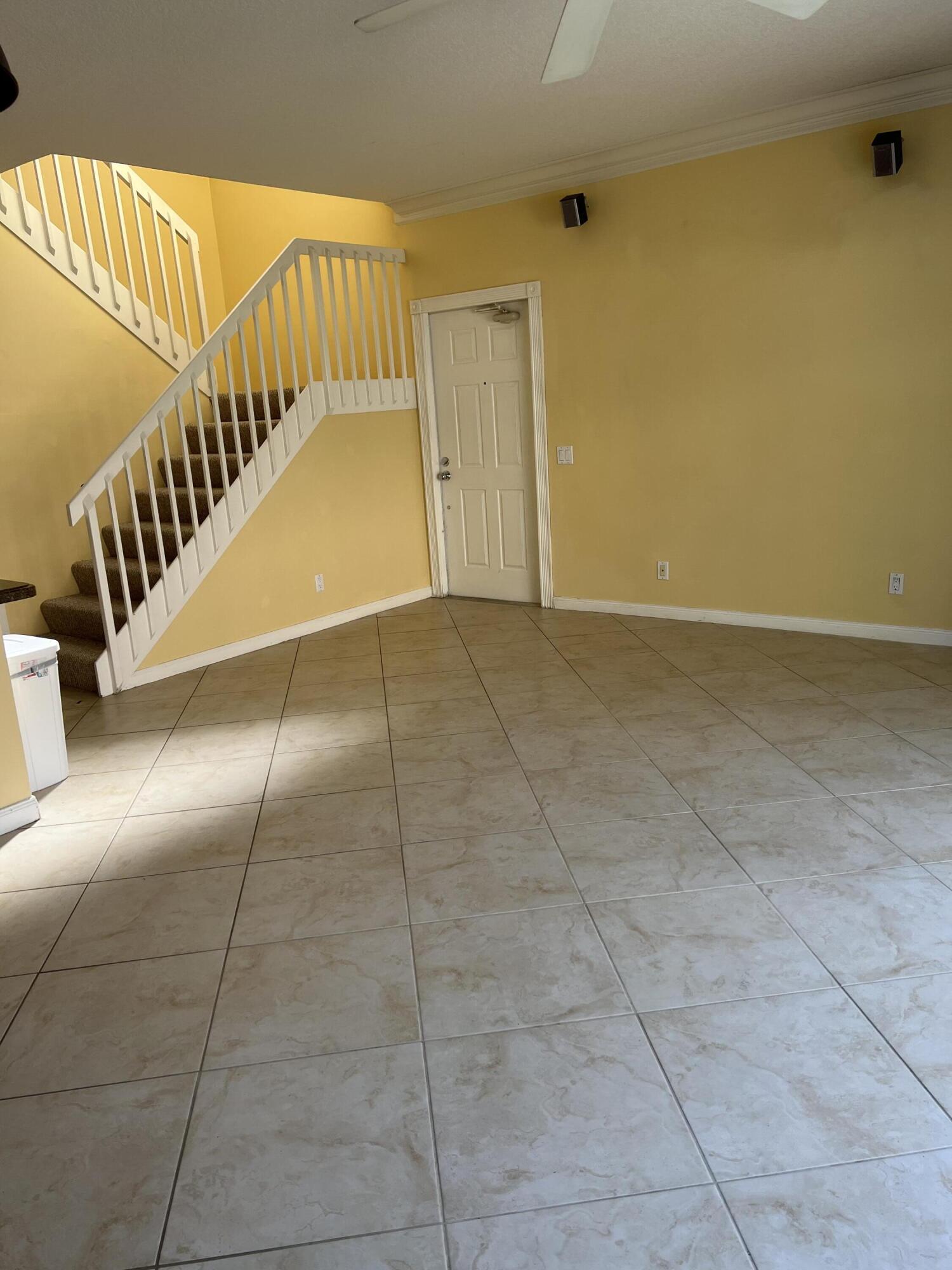 17 Oakleaf Court Tequesta, FL 33469 - Photo 31 of 81 GREAT ROOM