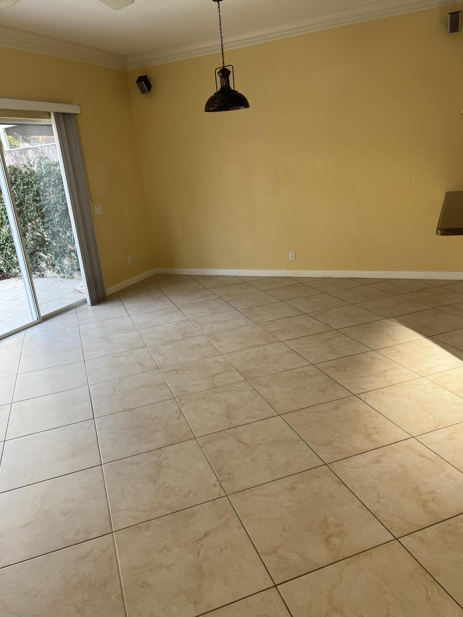 17 Oakleaf Court Tequesta, FL 33469 - Photo 32 of 81 GREAT ROOM