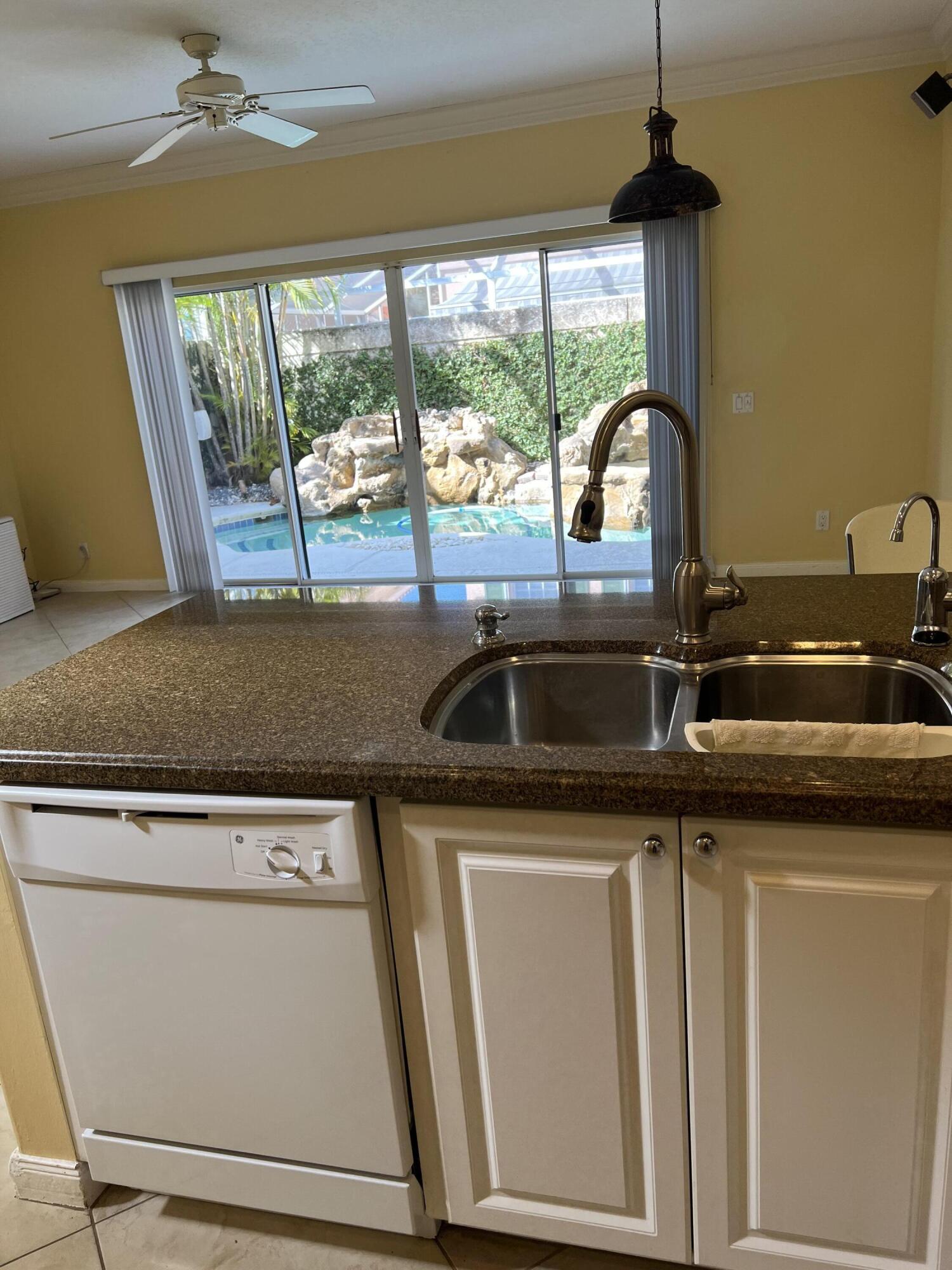 17 Oakleaf Court Tequesta, FL 33469 - Photo 44 of 81 KITCHEN AREA