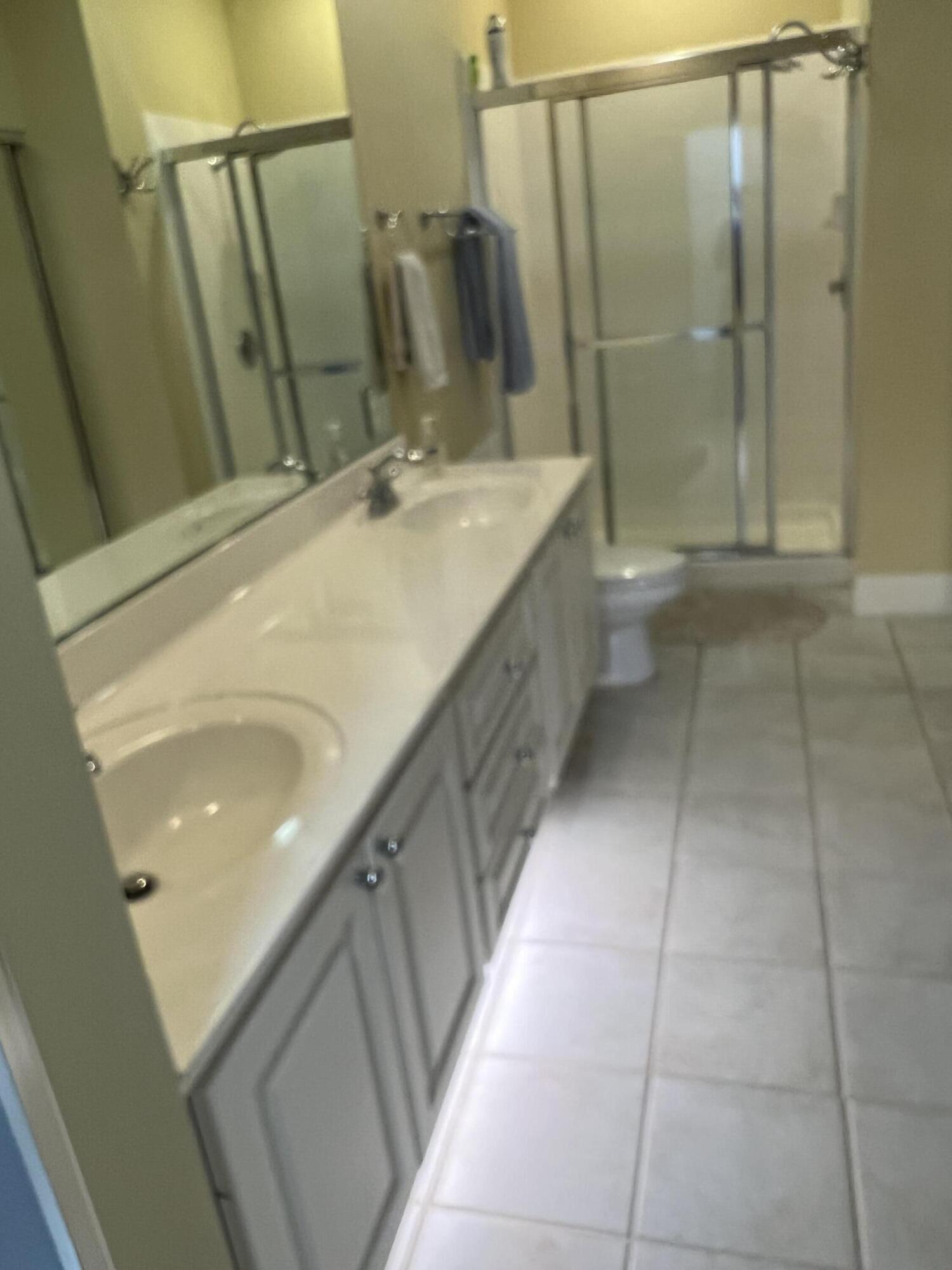 17 Oakleaf Court Tequesta, FL 33469 - Photo 67 of 81 MASTER BATHROOM