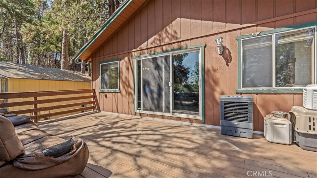 31347 Circle View Drive Running Springs, CA 92382 - Photo 31 of 48 a backyard of a house with seating space