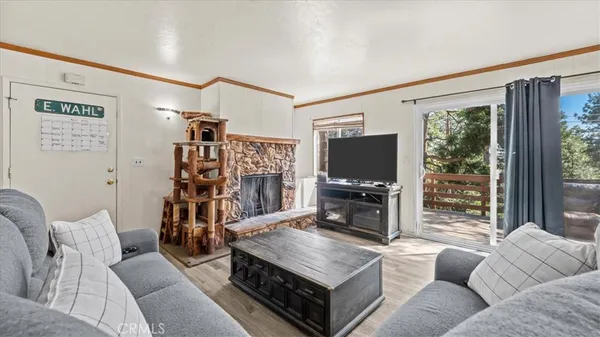$279,999 | 31347 Circle View Drive, Running Springs, CA 92382