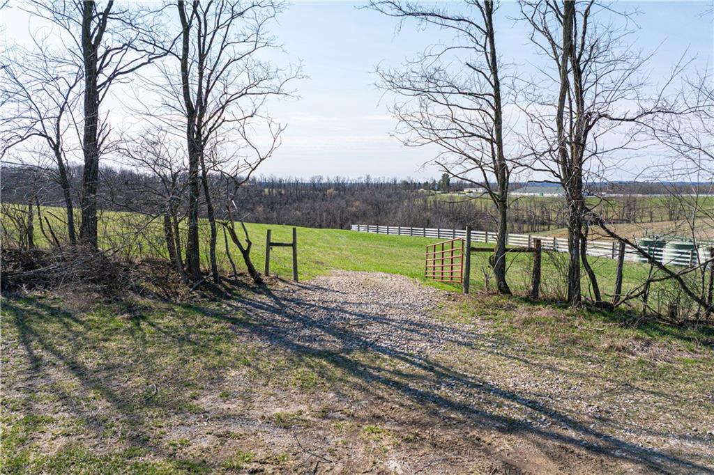 560 Old Hickory Ridge Road Washington, PA 15301 - Photo 21 of 40