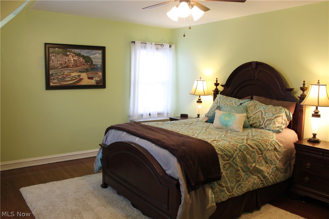 3333 Avalon Road Cleveland, OH 44120 - Photo 19 of 31 Master bedroom has a two nice size closets