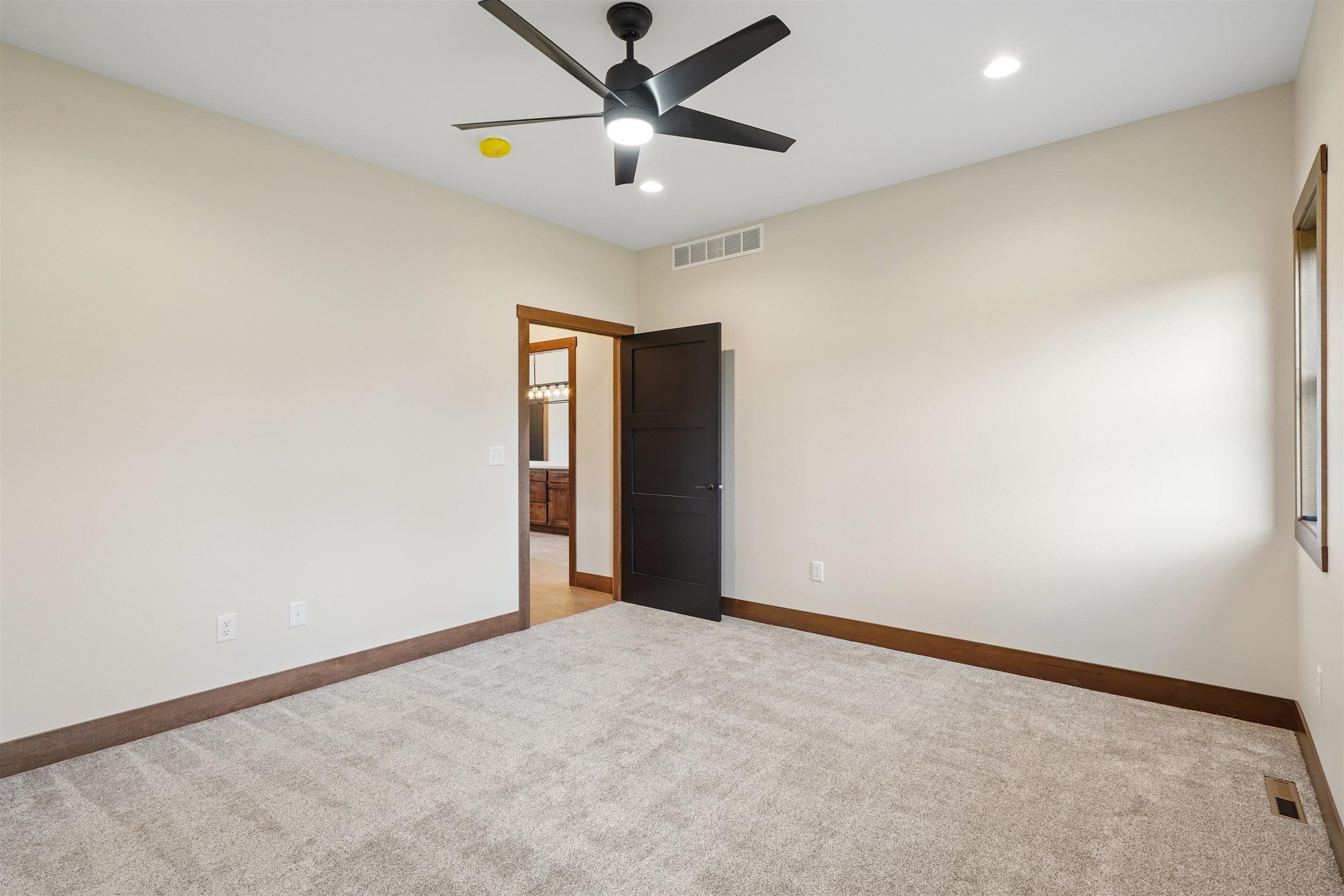 113 Countryside Road Luana, IA 52156 - Photo 18 of 43 Gallery Image 18