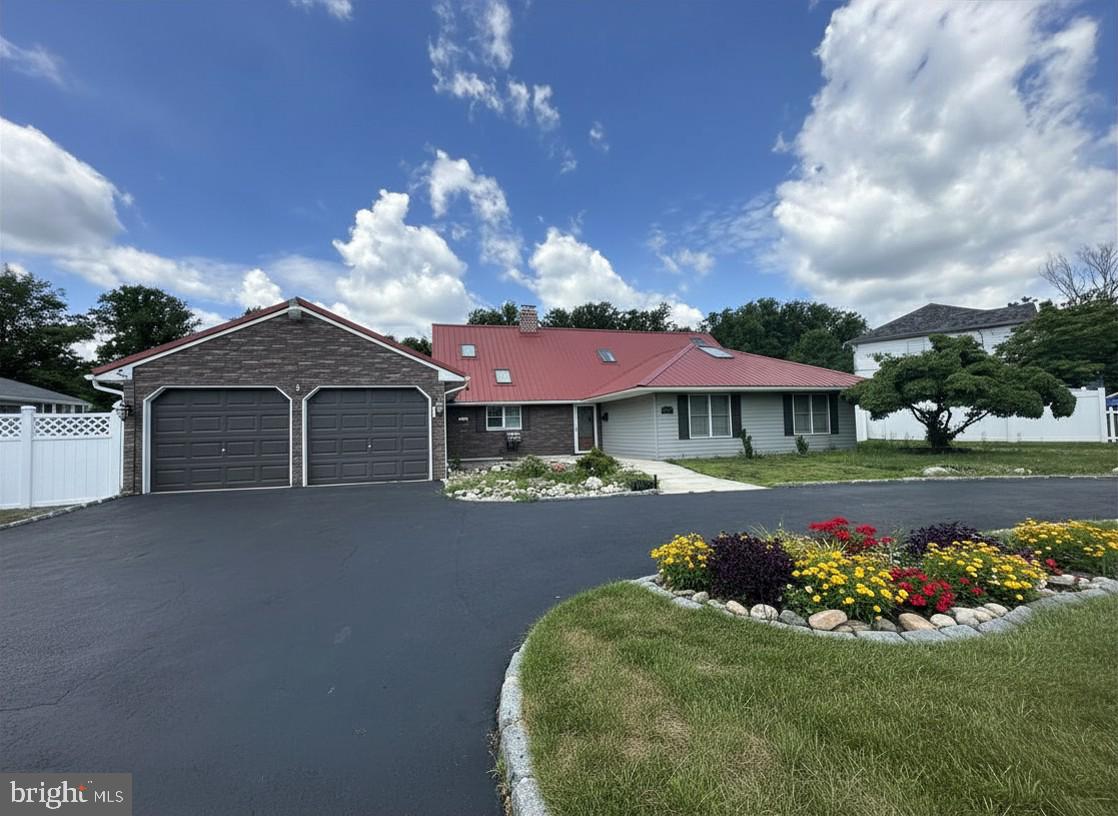 24 Rose Apple Road Levittown, PA 19056 - Photo 5 of 72