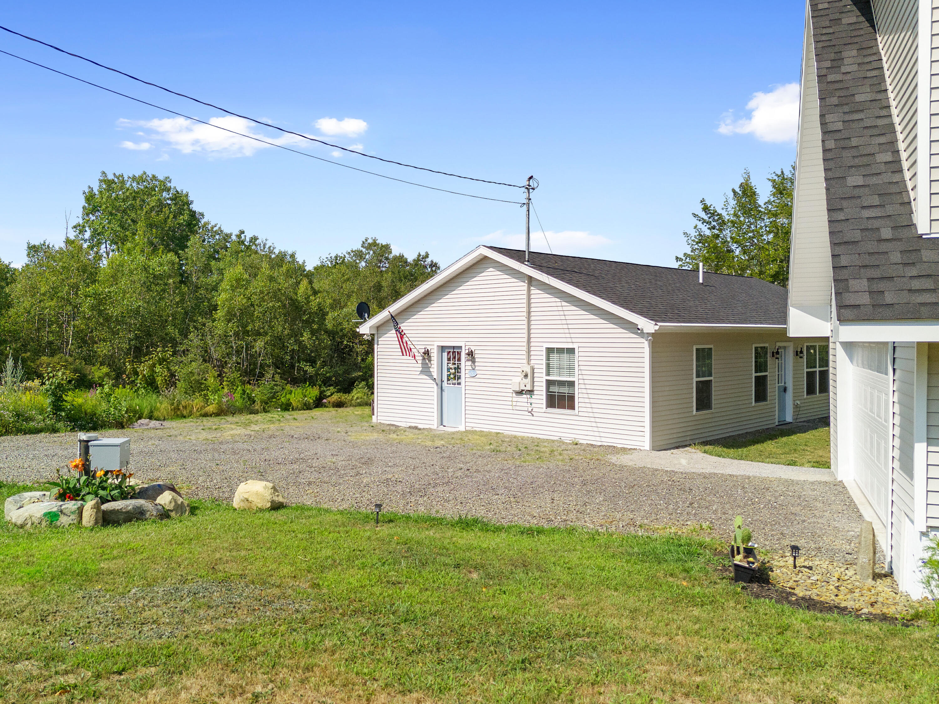 531 Spruce Head Road South Thomaston, ME 04858 - Photo 10 of 61 DJI_20250806101050_0126_D