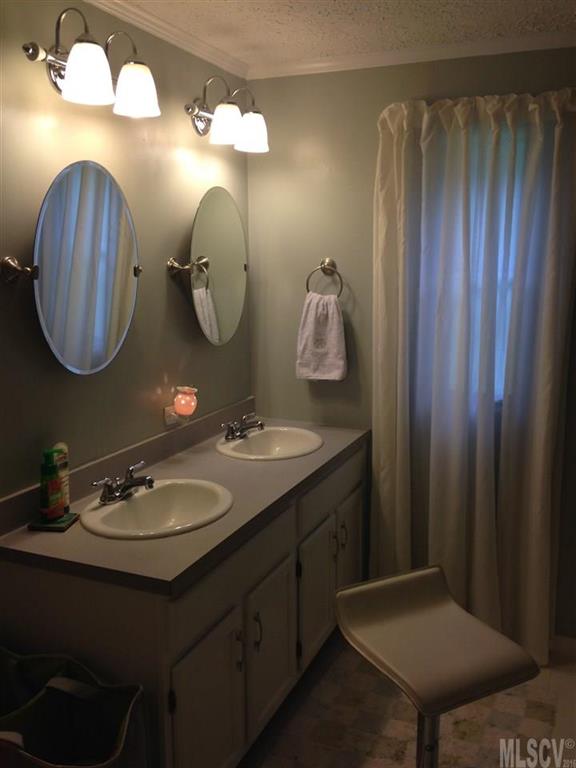 5352 Lee Cline Road Conover, NC 28613 - Photo 19 of 24 Gallery Image 19