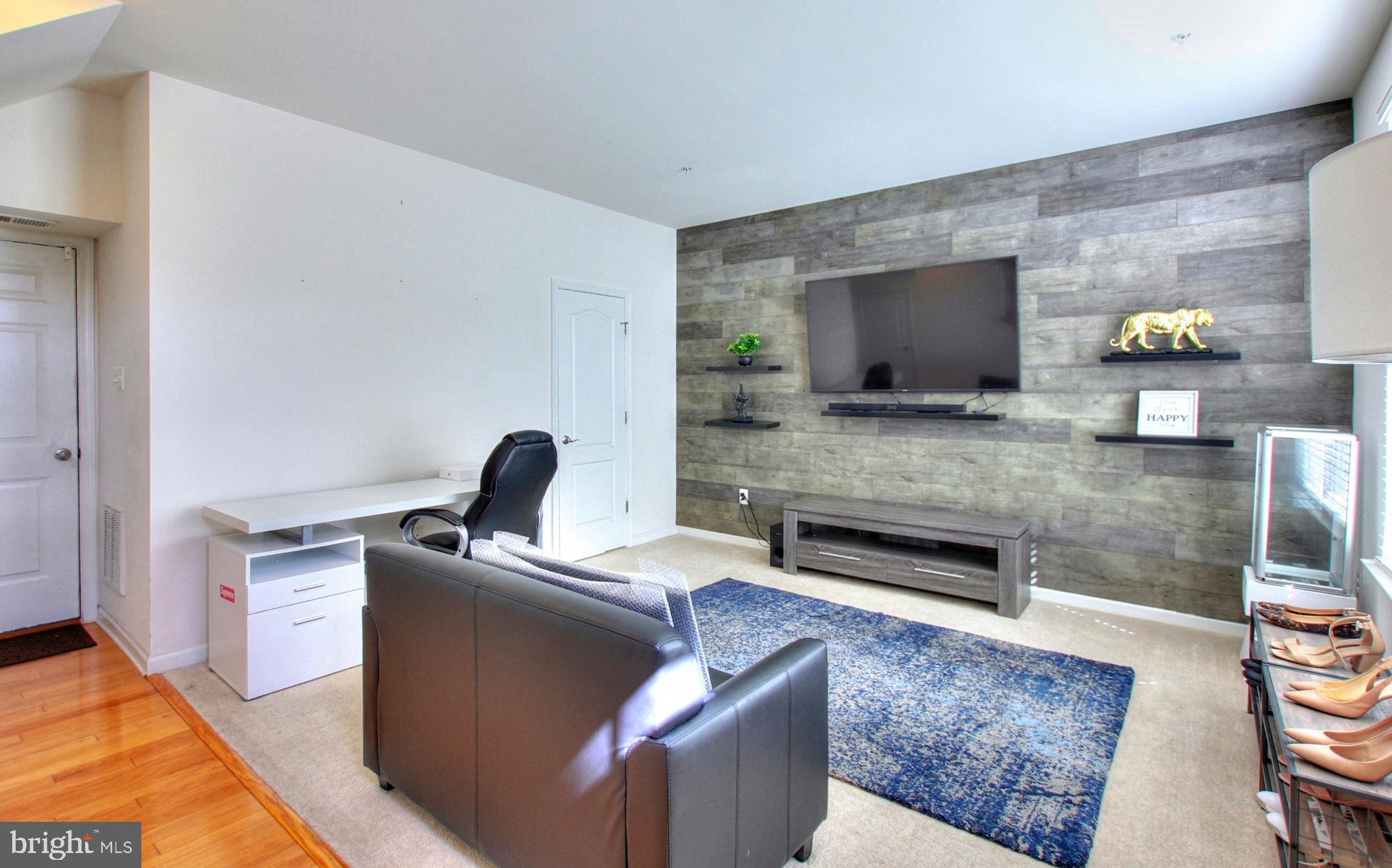 7805 Wormans Mill Road Frederick, MD 21701 - Photo 3 of 27 Family Room