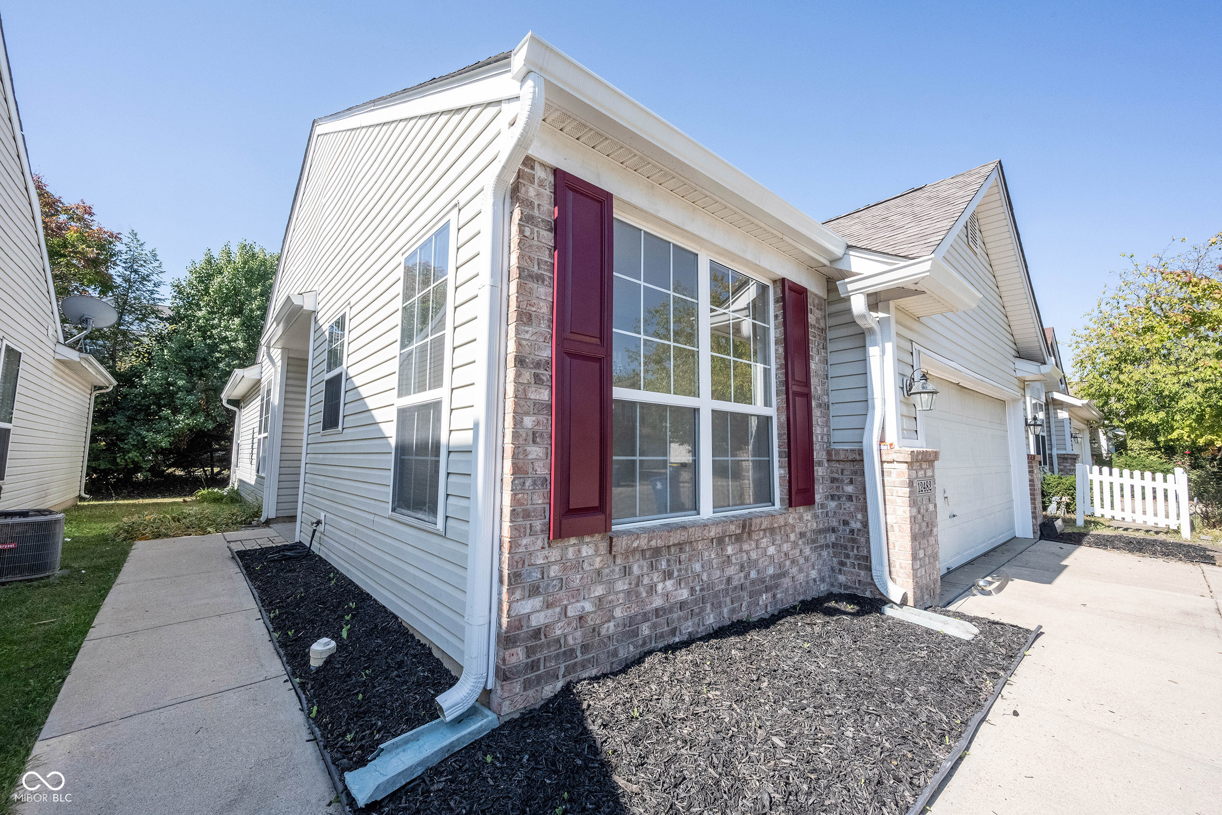 12482 Brookline Street Carmel, IN 46032 - Photo 2 of 37