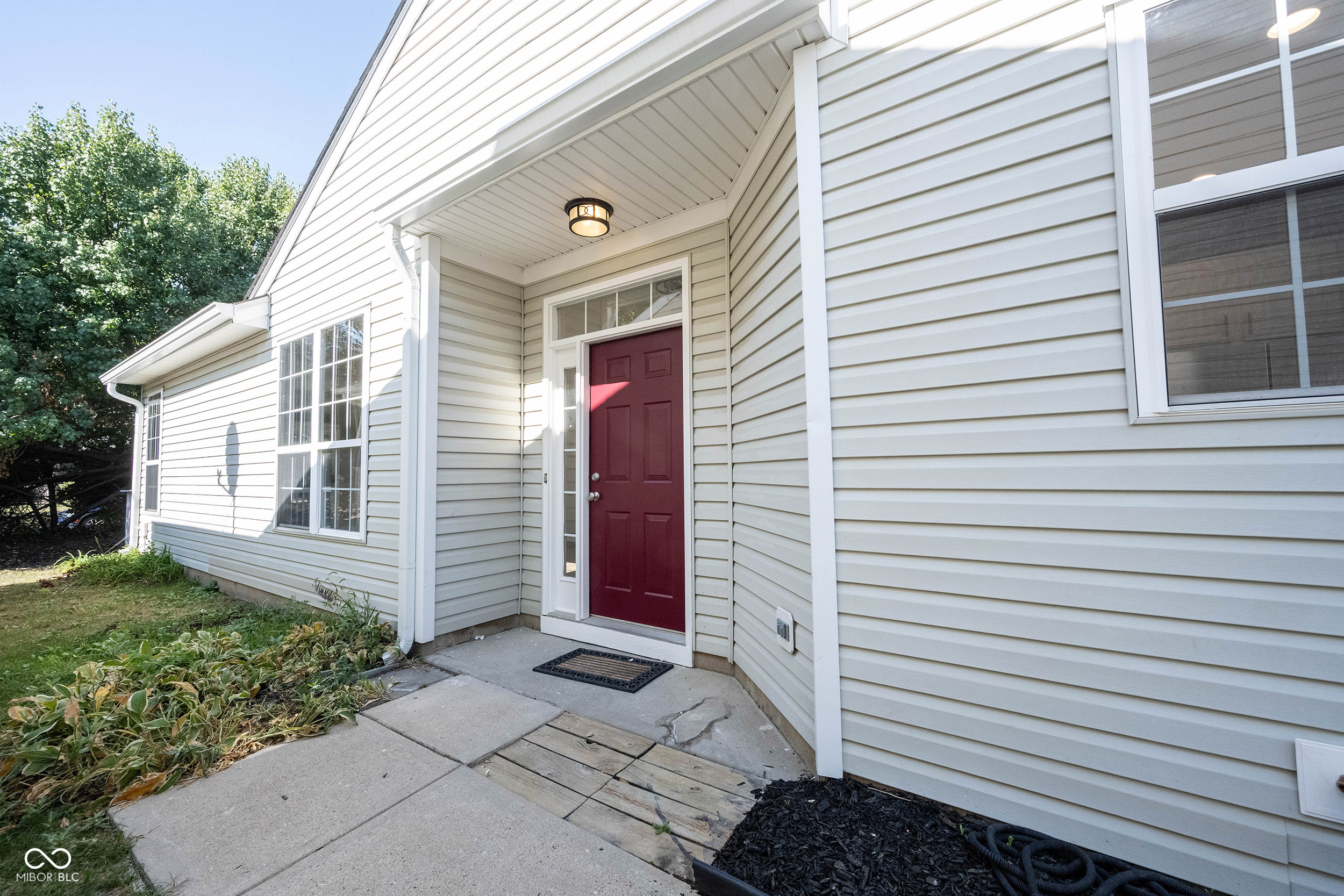 12482 Brookline Street Carmel, IN 46032 - Photo 3 of 37