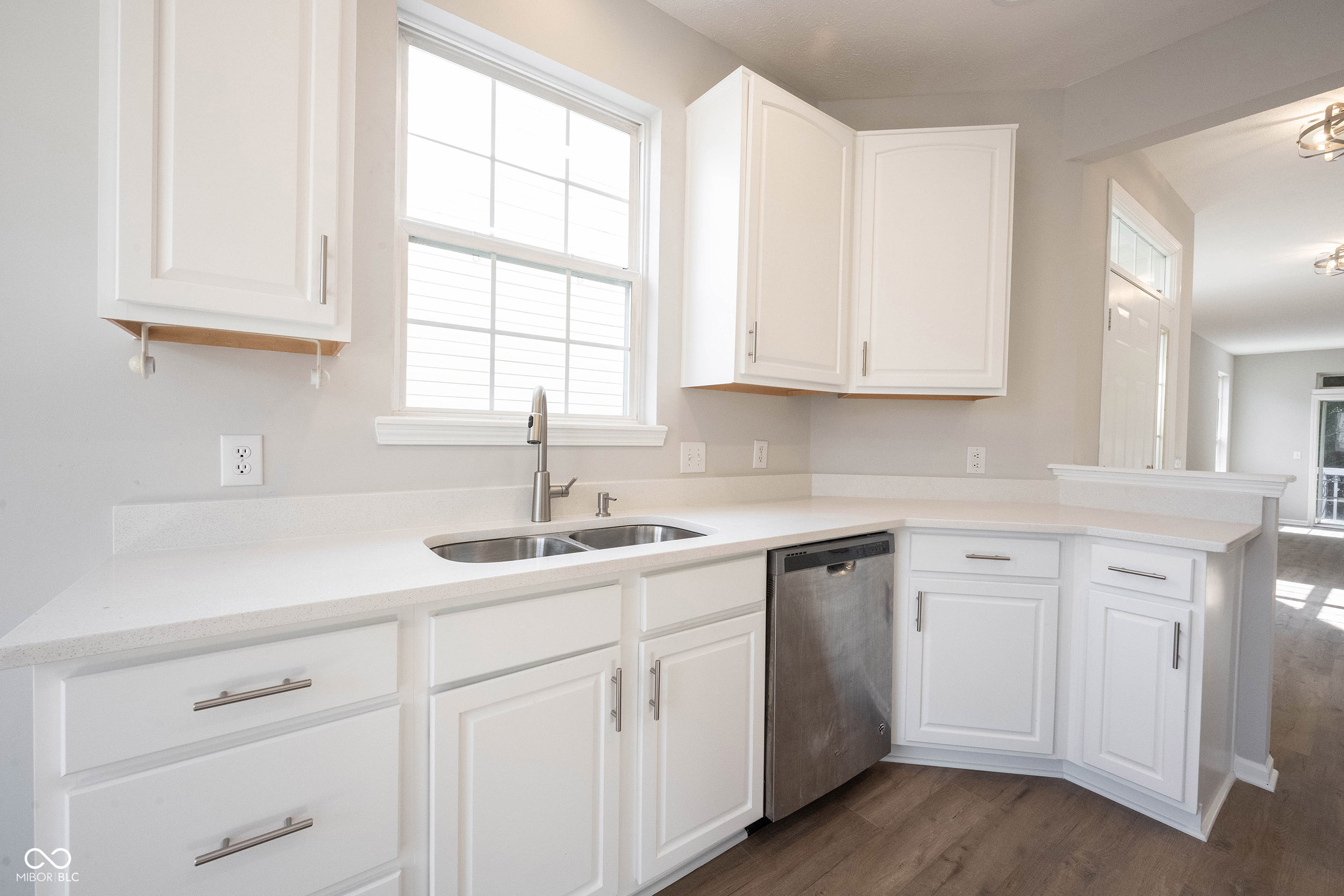 12482 Brookline Street Carmel, IN 46032 - Photo 7 of 37