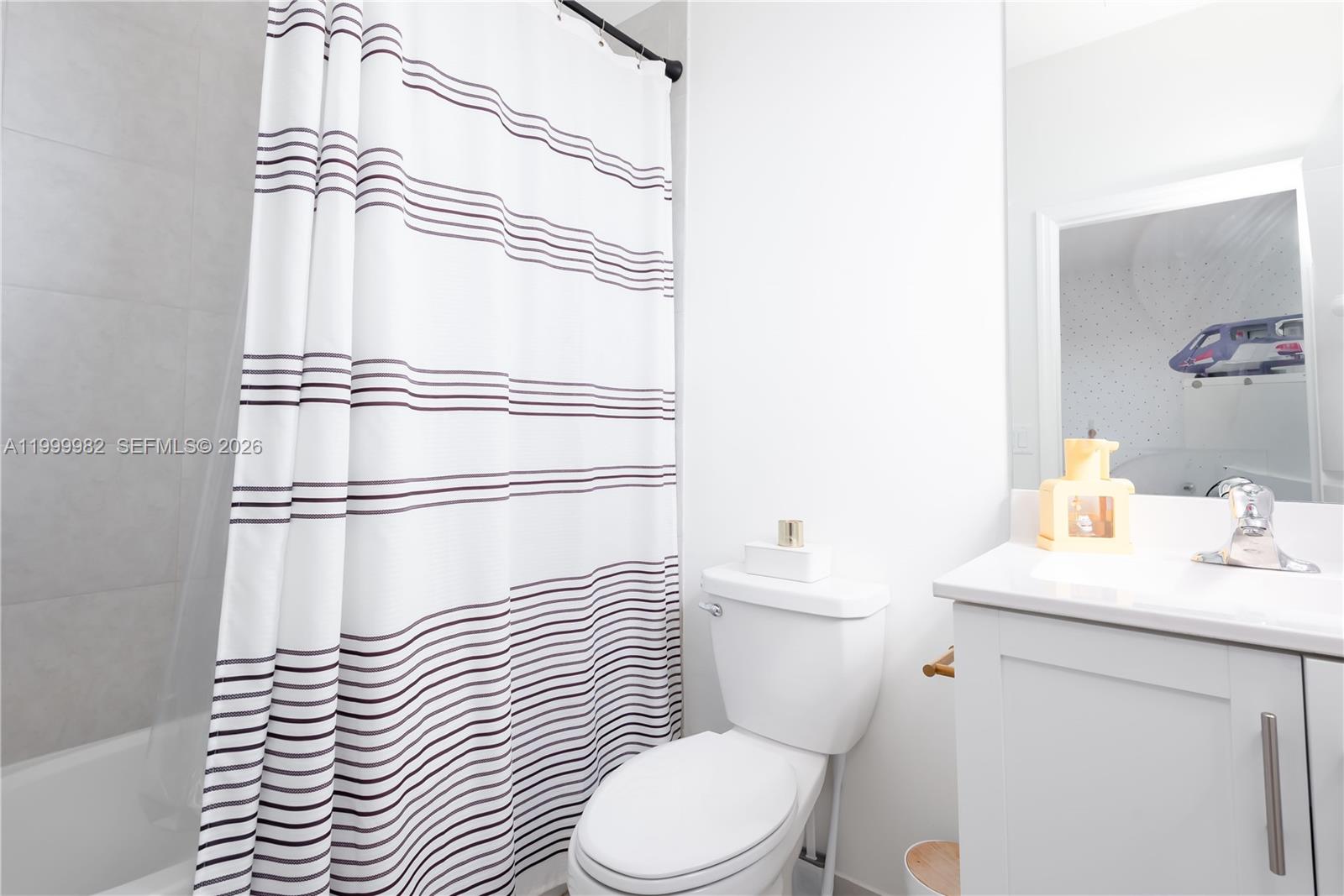 9949 Southwest 228th Terrace Miami, FL 33190 - Photo 25 of 40