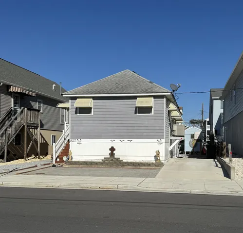 $600,000 | 527 West Pine Avenue, West Wildwood, NJ 08260