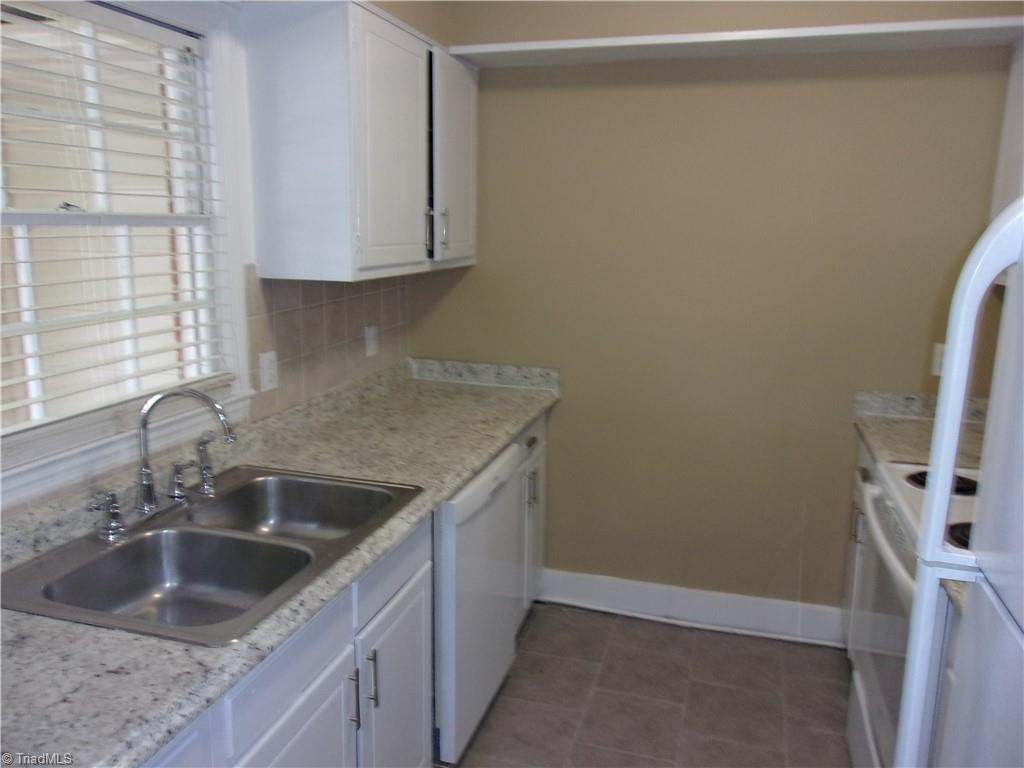 1825 Johnson Street, Unit E High Point, NC 27262 - Photo 7 of 28 Gallery Image 7