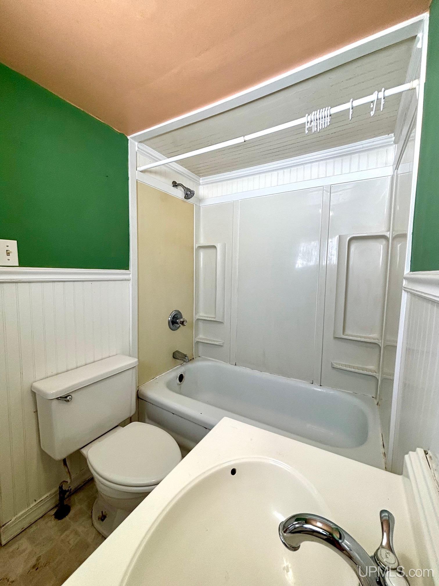 160 North Lilac Street Ishpeming, MI 49849 - Photo 25 of 44