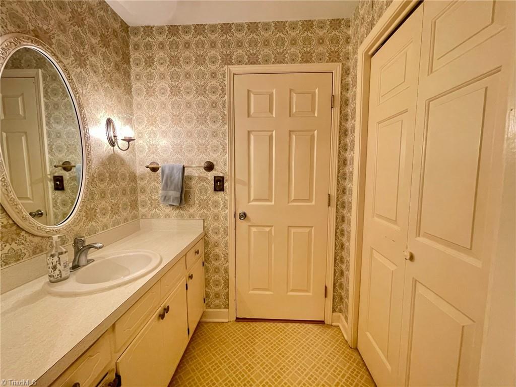 226 Fairfield Road Reidsville, NC 27320 - Photo 29 of 49 Gallery Image 29