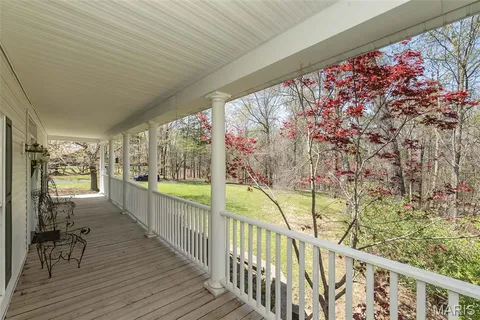 $730,000 | 136 Crescent Bluff Drive, Eureka, MO 63025