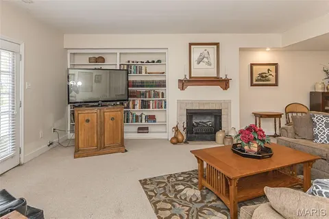 $730,000 | 136 Crescent Bluff Drive, Eureka, MO 63025