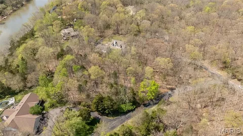 $730,000 | 136 Crescent Bluff Drive, Eureka, MO 63025