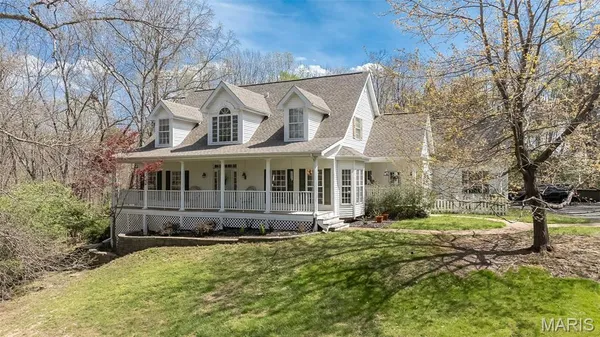 $750,000 | 136 Crescent Bluff Drive, Eureka, MO 63025