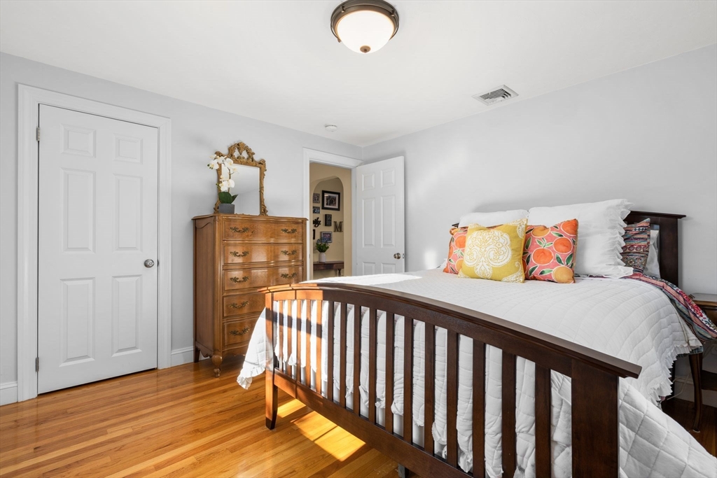 292 Appleton Street Arlington, MA 02476 - Photo 18 of 39