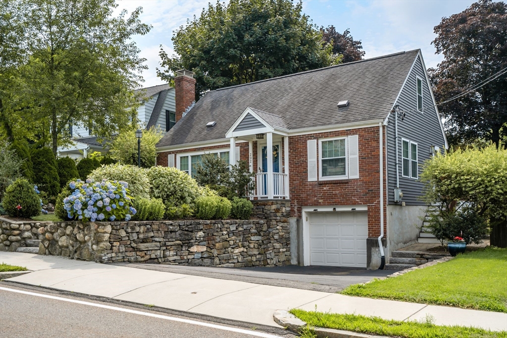292 Appleton Street Arlington, MA 02476 - Photo 2 of 39