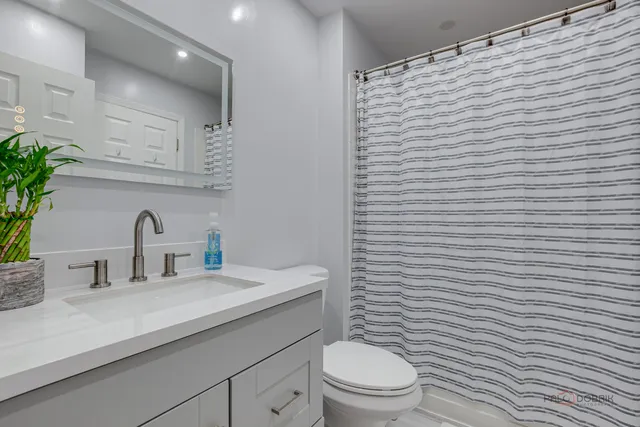 $339,900 | 6291 Eagle Ridge Drive, Gurnee, IL 60031