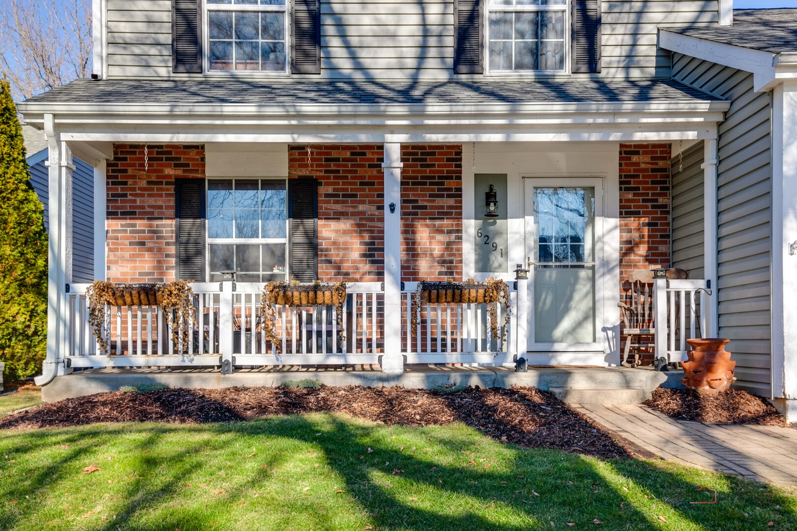 6291 Eagle Ridge Drive Gurnee, IL 60031 - Photo 4 of 40 a view of a house with backyard and porch