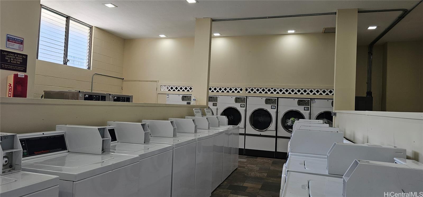 2240 Kūhiō Avenue, Unit 905 Honolulu, HI 96815 - Photo 12 of 18 a bathroom with a bathtub and a sink