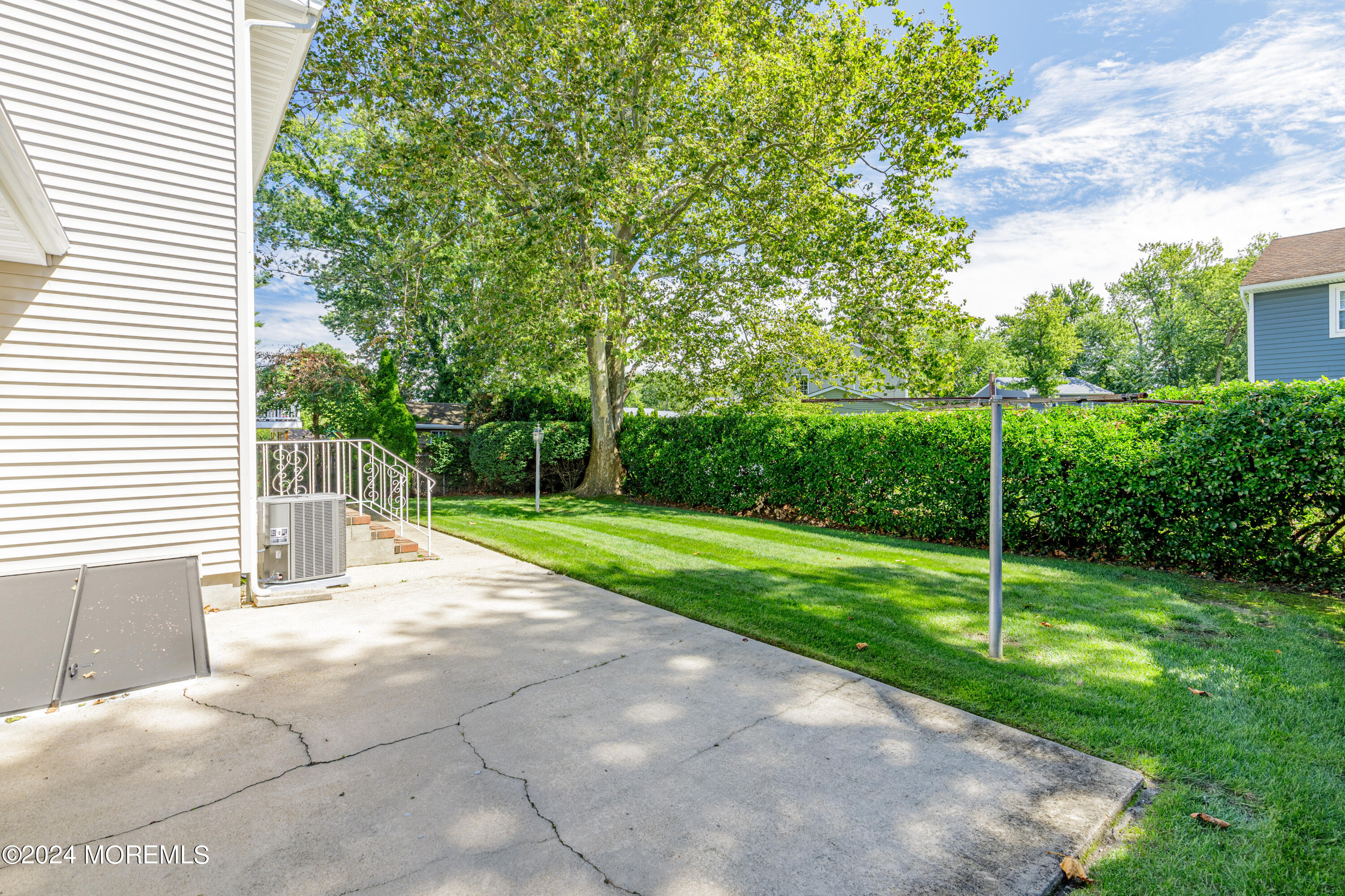 1205 Wall Road Spring Lake Heights, NJ 07762 - Photo 4 of 35 Exterior-6