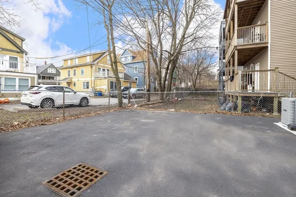 $775,000 | 109 Ellington Street, Unit 1, Boston, MA 02121