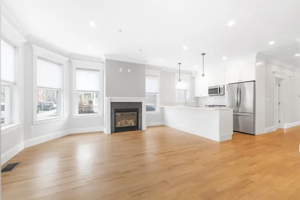 $775,000 | 109 Ellington Street, Unit 1, Boston, MA 02121